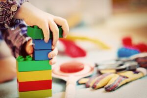 雨の日にしかできない遊び,3歳児室内遊び